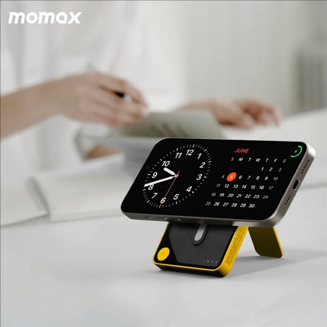 MagSafe Powerbank iPhone Magnetic 3in1 Momax 1-Power X Pro+ 10000 mah Wireless Fast Charging - Gambar 3