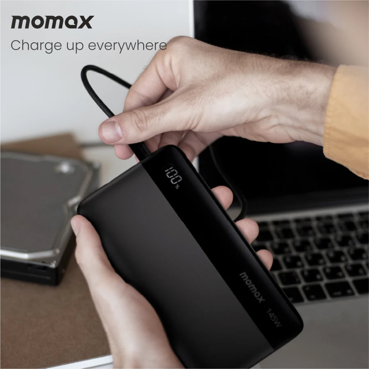 Powerbank Macbook iPhone Samsung iPad 25000mAh Momax 1-Power Ultra PD 145W Quick Fast Charging - Gambar 3